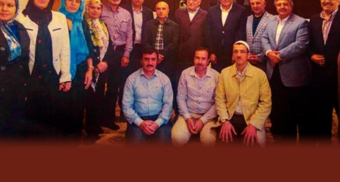 AK Partili Tamer’den FETÖ lideri Gülen’le çekilen fotoğrafına açıklama: Yıl 2012, daha ortada hiçbir şey yok