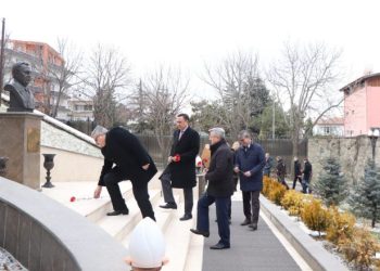 Eski Rus Büyükelçi Andrey Karlov, Rusya Diplomasi Çalışanları Günü’nde Ankara’da anıldı