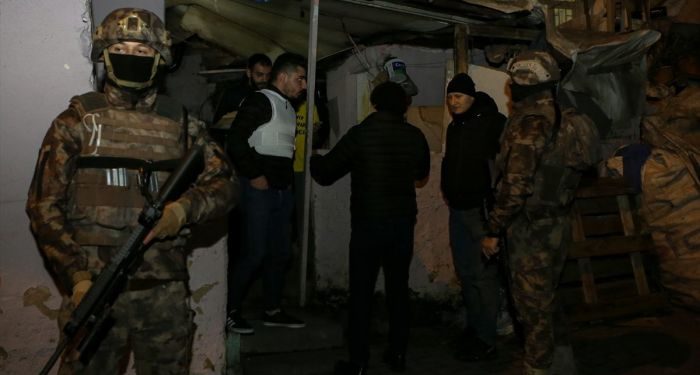 İstanbul’da uyuşturucu operasyonu: 40 adrese eş zamanlı baskında 44 gözaltı