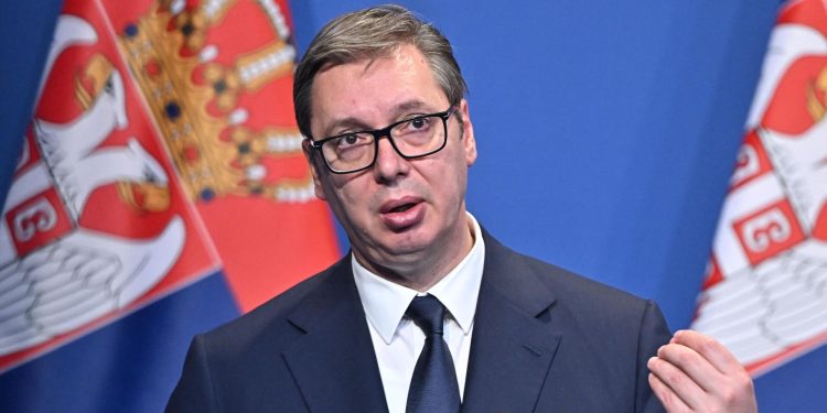 Vucic: Kosova ile yasal olarak bağlayıcı herhangi bir uluslararası belgeyi imzalamak istemiyorum