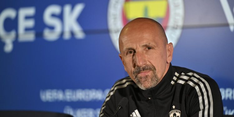 Damir Krznar: Fenerbahçe çok kaliteli bir takım