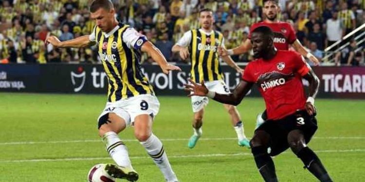 Edin Dzeko hesabı açtı! Fenerbahçe sezona kazanarak başladı