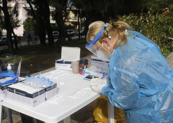 Kovid-19’un yeni varyantı Eris vakaları Yunanistan’da artış gösteriyor