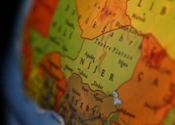Nijerya, askeri darbenin yaşandığı Nijer ile tüm sınırlarını kapattı
