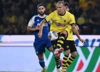 Olaylı maçta tur golü Domagoj Vida’dan!