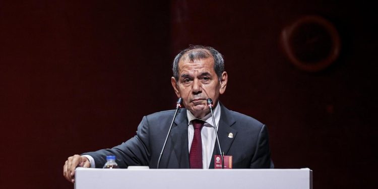 Özbek’ten flaş Beşiktaş açıklaması: Neden hala FETÖ’nün değirmenine su taşıyorsunuz