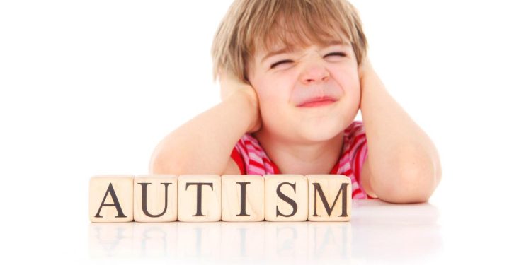 Otizm çeşitleri ve belirtileri nelerdir? Otizm spektrum bozukluğu neden olur?