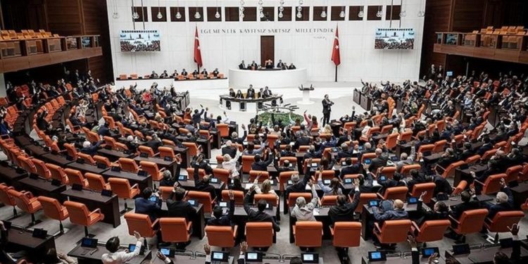 Meclis bugün açılıyor: İşte tüm detaylar!