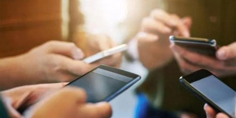 Yeni düzenleme cep telefonlarının seri numaralarını koruma altına aldı!