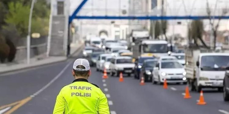 İstanbul’da 24 Ekim Salı günü bu yollar trafiğe kapatılacak