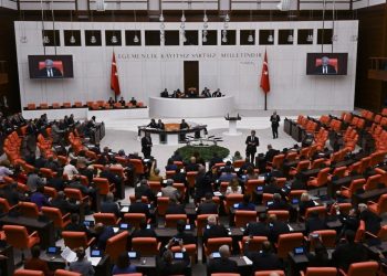 TBMM’de ekonomi zirvesi…Emekliler için önemli gelişme
